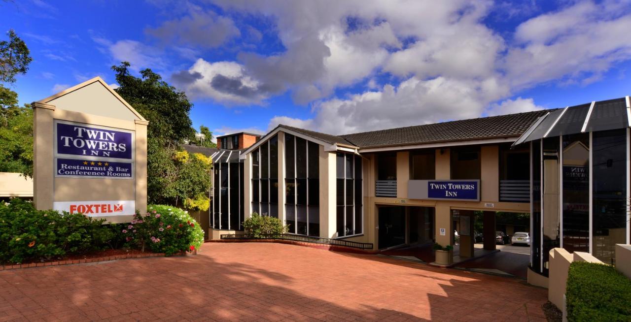 Twin Towers Inn Sydney Exterior photo
